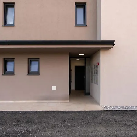 Aprtman Bela Tar Lägenhet