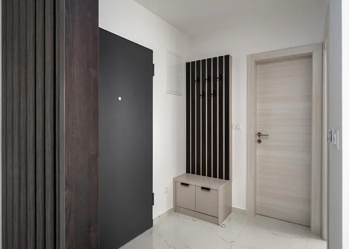 아파트 Aprtman Bela Tar